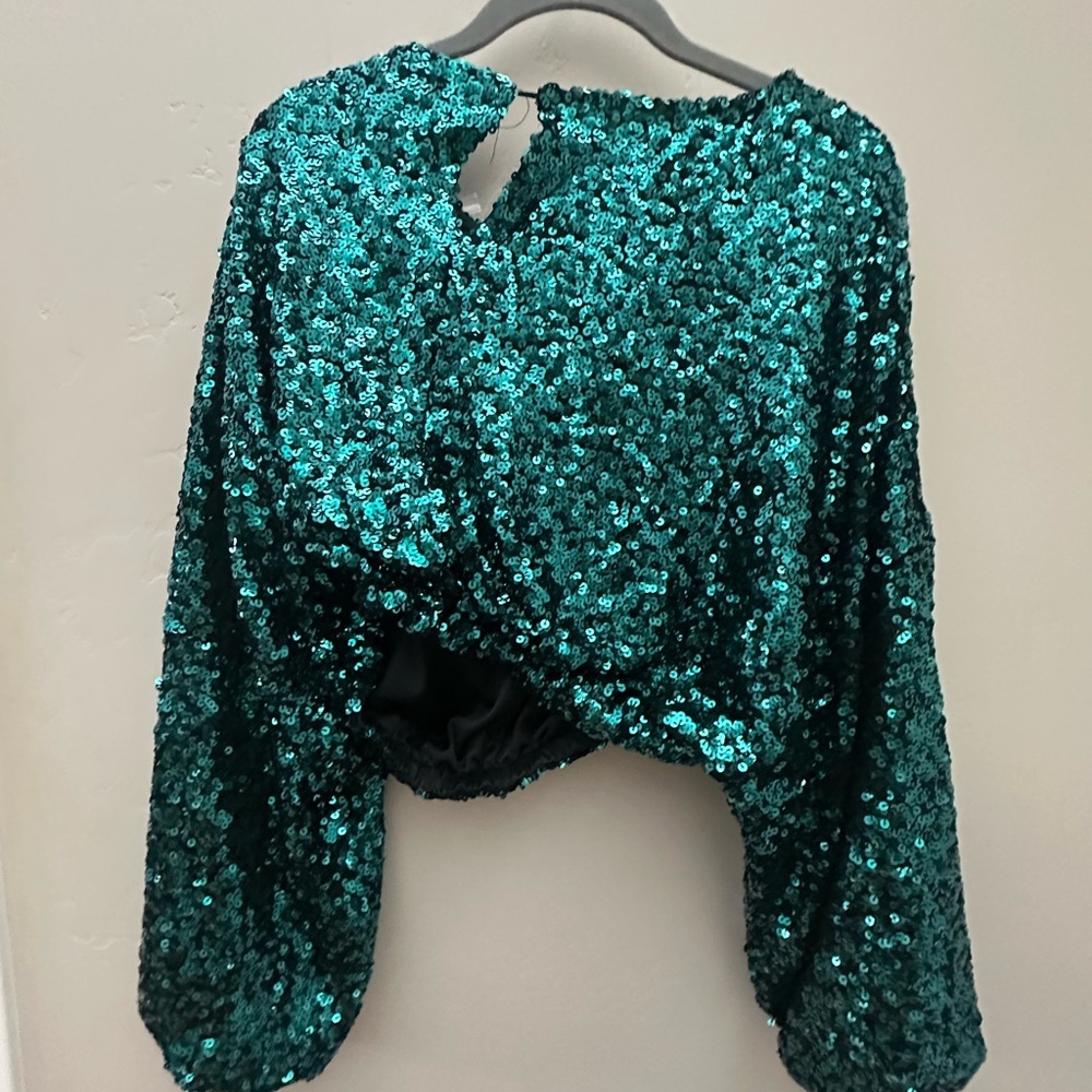 NWT En Crème Sequins Crop Teal Women's Top - Picture 3 of 3